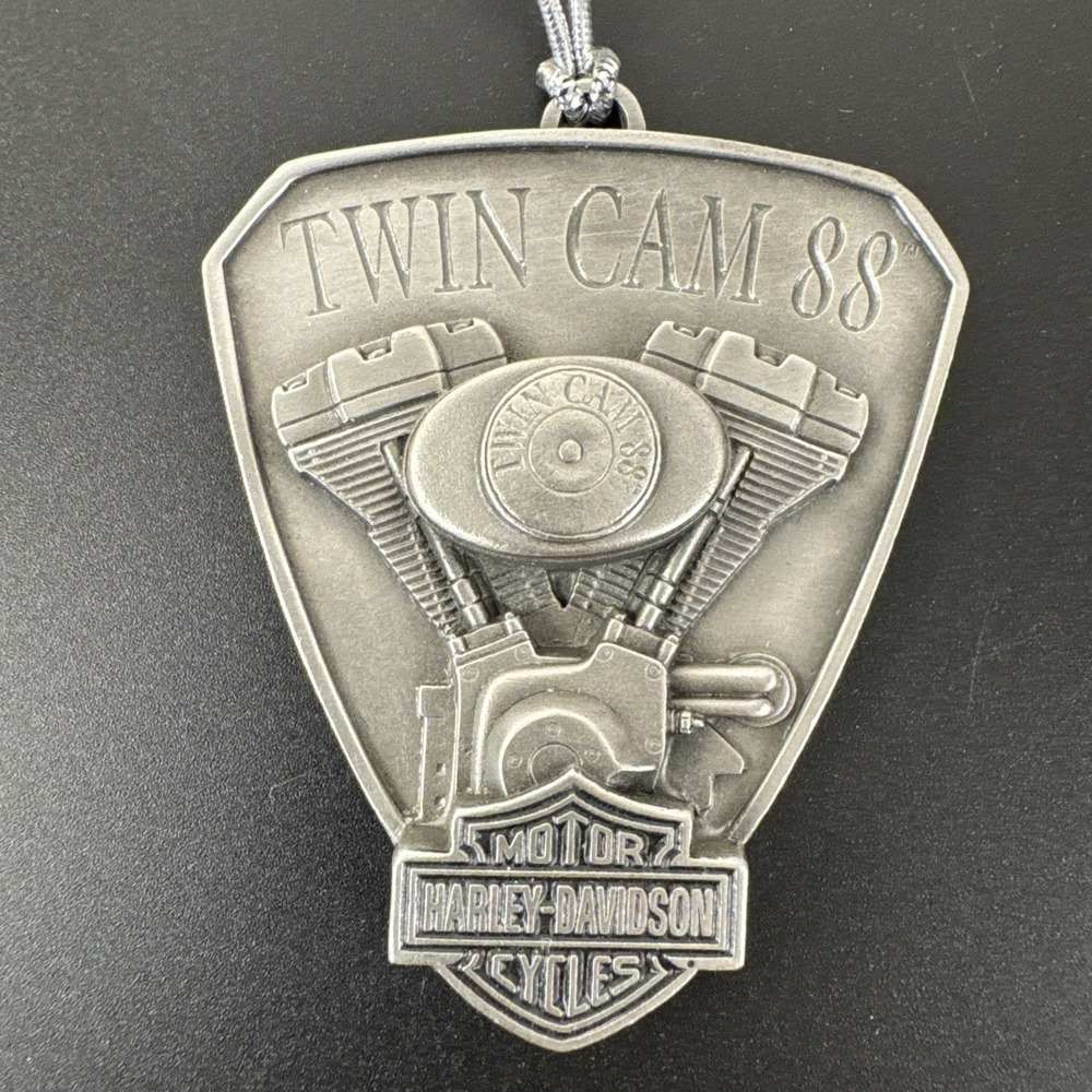 Harley-Davidson Ornament Unisex OS Silver Twin Cam 88 Engine 2001‎ Collectible